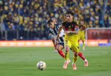 Club América forward Alex Zendejas breaks past Monterrey's defense during a November 24 soccer match
