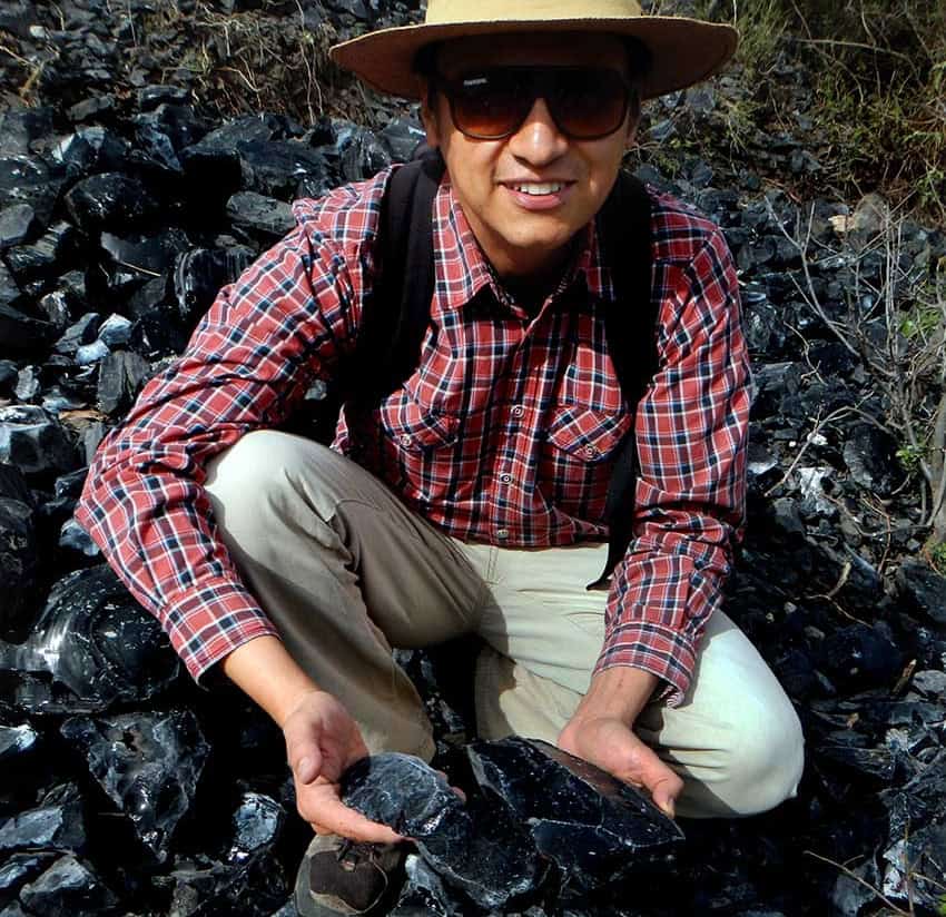 Rodrigo Esparza with obsidian in Jalisco
