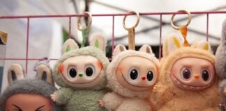 Labubus for sale in Mexico