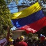 On Saturday and again on Sunday, hundreds of Venezuelans residing in Mexico City marched along central avenues and outside the U.S. Embassy to demand a peaceful political transition in Venezuela.