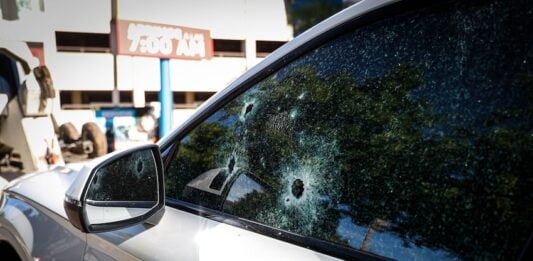 bullet hole fro assasination attempt in Culiacán