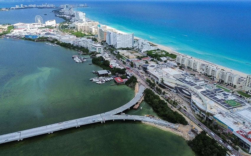 Transportation Ministry will reinforce Cancún’s nearly-complete Nichupté Bridge after photos show cracks