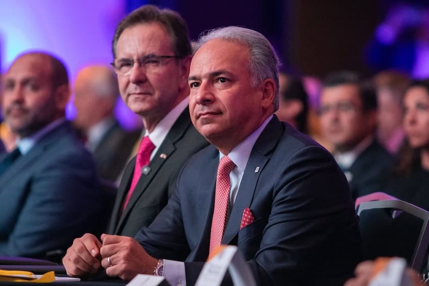 Francisco GarzaCEO and president of General Motors México, 