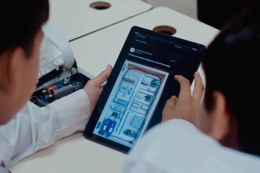 Estudiantes innovando para resolver la crisis del agua