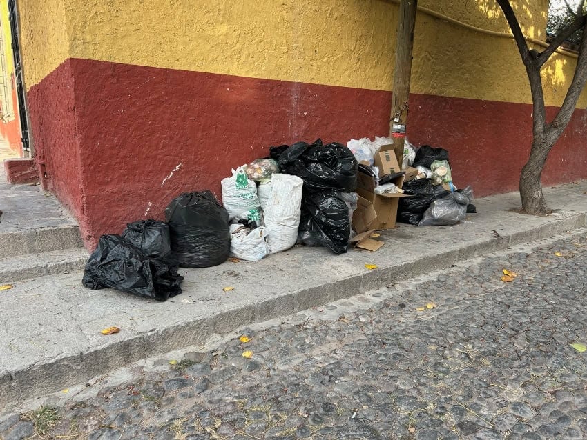Garbage in San Miguel de Allende