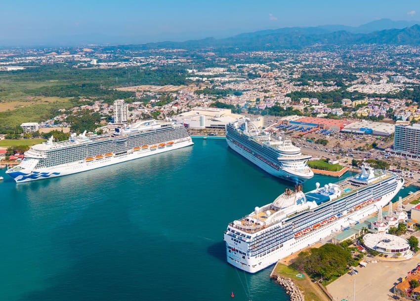 Cruise ships Puerto Vallarta