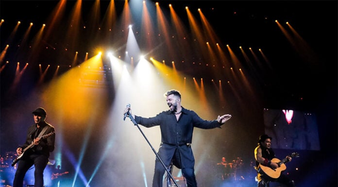 Ricky Martin performing