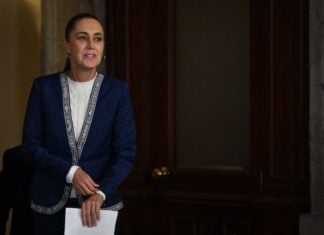 CIUDAD DE MÉXICO, 04FEBRERO2026.- Claudia Sheinbaum walks into her daily press conference