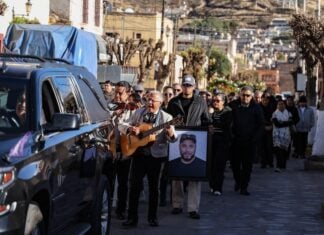 funeral in Zacatecas for miner