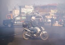 Within hours of the operation, CJNG members erected narco-blockades and set vehicles, buses and businesses ablaze across at least seven states