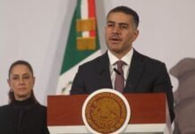 Speaking at President Claudia Sheinbaum's morning press conference, Security Minister Omar García Harfuch said that federal authorities were targeted in 27 separate attacks on Sunday, of which six led to deaths.