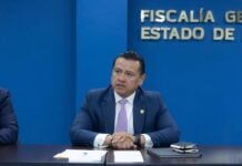 Attorney General of Michoacán Carlos Torres Piña.