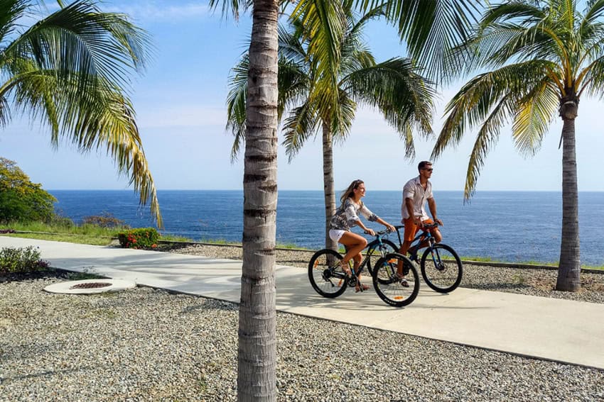 Tourists in Huatulco