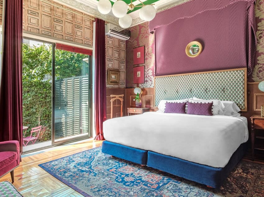 Hotel Pug Seal Polanco Anatole France