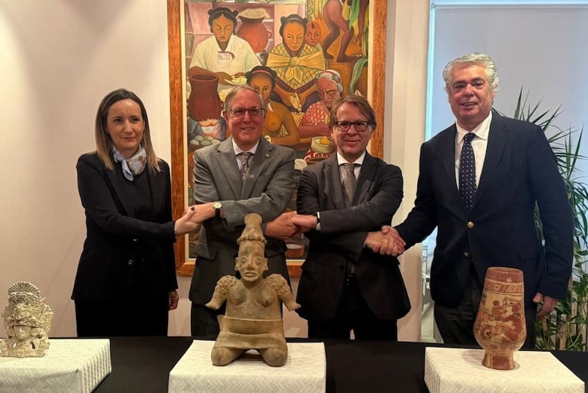 For the first time, Portugal returns pre-Columbian artifacts to Mexico