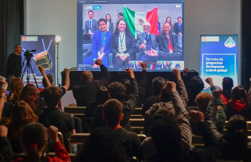 Puebla students build nanosatellite to keep Mexico safe from volcanic eruptions