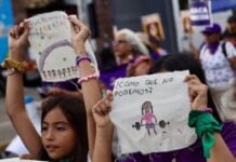 Young women protest gender violence in Oaxaca on Nov. 25, 2025