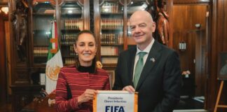 CIUDAD DE MÉXICO, 30MARZO2026.- Claudia Sheinbaum Pardo, Presidenta de México, se reunió con Gianni Infantino, presidente de la FIFA, para seguir trabajando en la organización de la Copa del Mundo 2026, cuyo partido inaugural será en el Estadio Banorte.