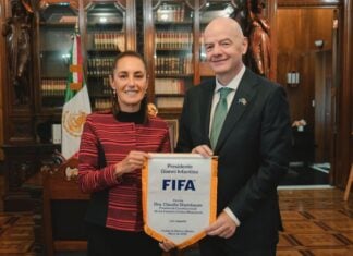 CIUDAD DE MÉXICO, 30MARZO2026.- Claudia Sheinbaum Pardo, Presidenta de México, se reunió con Gianni Infantino, presidente de la FIFA, para seguir trabajando en la organización de la Copa del Mundo 2026, cuyo partido inaugural será en el Estadio Banorte.