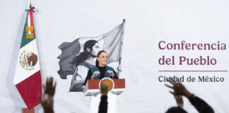 Cuauhtémoc, Ciudad de México. 3 de marzo 2026. La presidenta constitucional de los Estados Unidos Mexicanos, la Doctora Claudia Sheinbaum Pardo en conferencia de prensa matutina en el salón de la Tesorería de Palacio Nacional. La acompañan: David Kershenobich, secretario de salud; Zoé Alejandro Robledo Aburto, director general del Instituto Mexicano del Seguro Social (IMSS); Martí Batres Guadarrama, director general del Instituto de Seguridad y Servicios Sociales de los Trabajadores del Estado (ISSSTE); Alejandro Svarch Pérez, director general de IMSS-Bienestar; Ariadna Montiel, secretaria de Bienestar; Bebeto; Rommel Pacheco Marrufo, director general de la Comisión Nacional de Cultura Física y Deporte (Conade); Gabriela Cuevas Barrón, Representante de México para la Copa Mundial FIFA 2026.