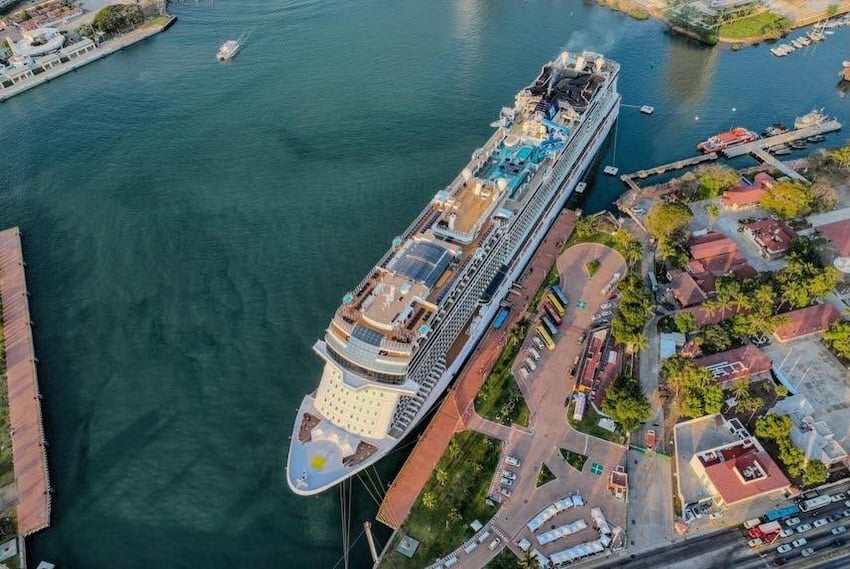 cruise ship in Mexico