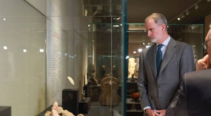 King Felipe VI of Spain viewing exhibit in Madrid