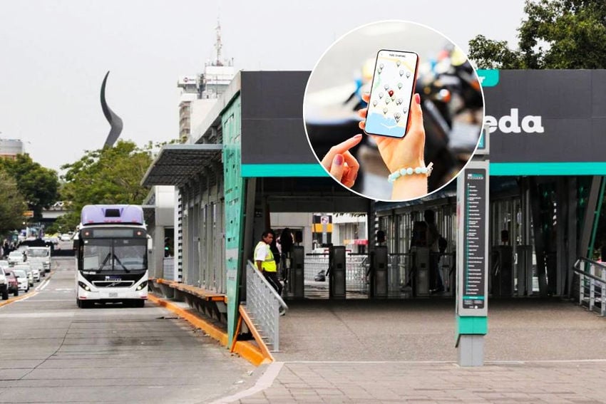 A white and purple bus in Guadalajara approaches a modern station. The photo features a circular inset showing a person holding a smartphone with a transit map app displaying several pins showing locations of public transit vehicles.