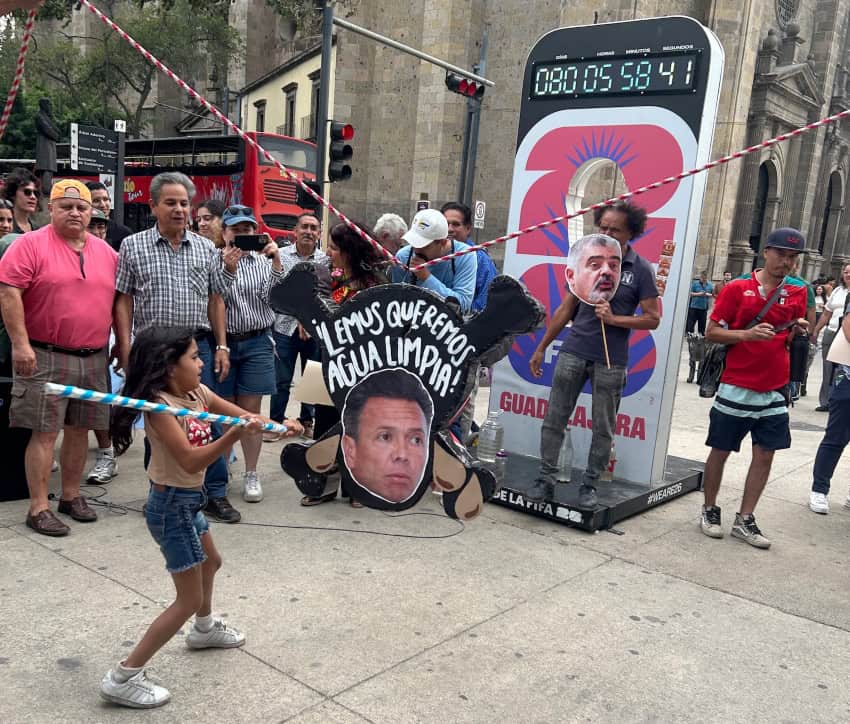 water protest Guadalajara