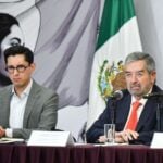 De la Fuente (R) said in his resignation message that Sheinbaum had appointed Roberto Velasco (L) as his successor. Velasco is the current deputy foreign minister for North America.