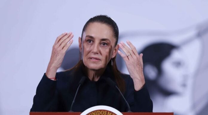 CIUDAD DE MÉXICO, 01ABRIL2026.- Claudia Sheinbaum, presidenta constitucional de los Estados Unidos Mexicanos, encabezó la Conferencia del Pueblo realizada en el Salón Tesorería en Palacio Nacional.