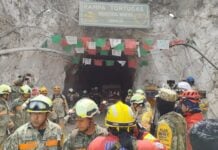 recuse team at SInaloa mine