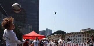Members of several search groups on Sunday organized pick-up soccer matches at the Glorieta of the Disappeared on the iconic Paseo de la Reforma avenue in Mexico City.