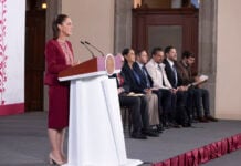 Sheinbaum at podium April 7, 2026