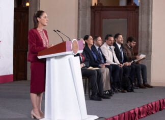 Sheinbaum at podium April 7, 2026