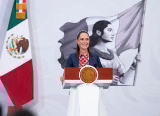 Cuauhtémoc, Ciudad de México. 28 de abril 2026. La presidenta constitucional de los Estados Unidos Mexicanos, la Doctora Claudia Sheinbaum Pardo en conferencia de prensa matutina en el salón de la Tesorería de Palacio Nacional.