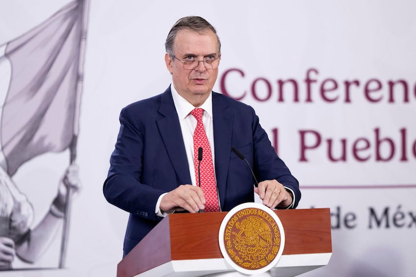 Marcelo Ebrard at podium