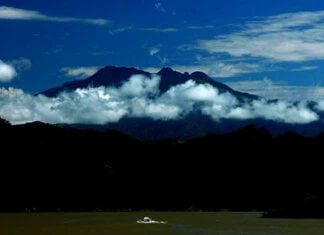 Sanganguey looms over Aguamilpa