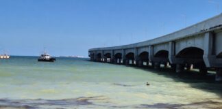 oil slick near Puerto Progreso, Yucatán
