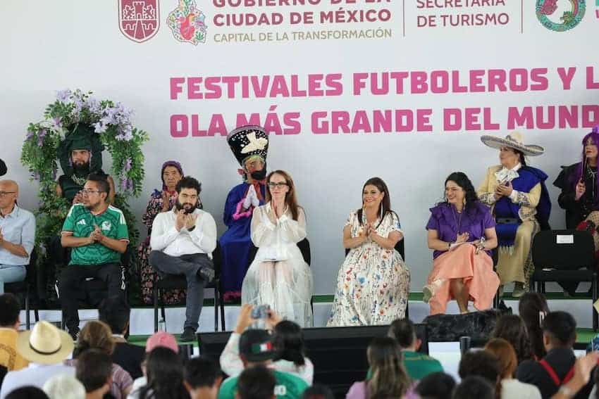 Mexico City fan festival sties
