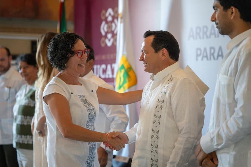 Yucatan governor and WWF Mexico director