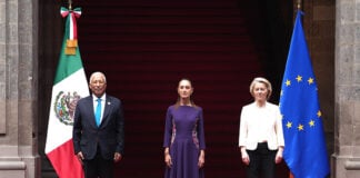 President Sheinbaum appears with European Commission President Ursula von der Leyen and European Council President António Costa at the National Palace