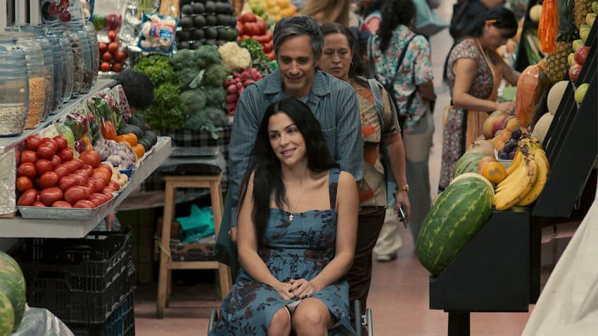 "Santita" actors Paulina Dávila and Gael García Bernal