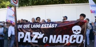 PAN supporters and members of the public gathered outside the offices of the Attorney General’s Office in Ciudad Juárez on May 27 to show their support for Chihuahua Governor Maru Campos, who answered questions about a recent operation involving CIA agents.