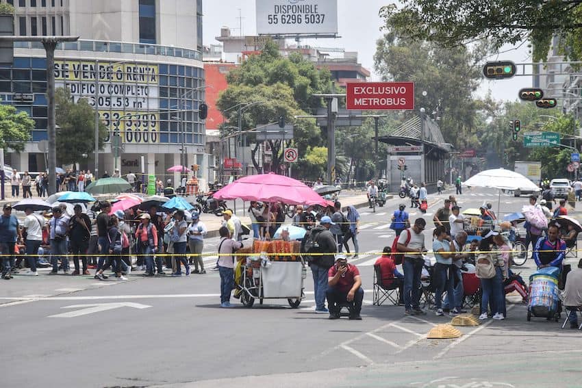 The CNTE on Tuesday blocked the intersection of Reforma and Insurgentes, one of Mexico City's most transited areas.
