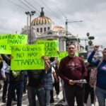 The heightened security in and around Mexico City's Historic Center, due to threats of protests and the construction of the FIFA Fan Festival in the Zócalo, is frustrating business owners, who claim there is no foot traffic.