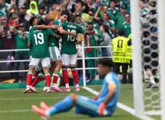 Mexico's offense ( Julián Quiñónes and Raúl Jiménez) celebrates after delivering a home-turf win in Mexico City Stadium at the 2026 FIFA World Cup's opening match.