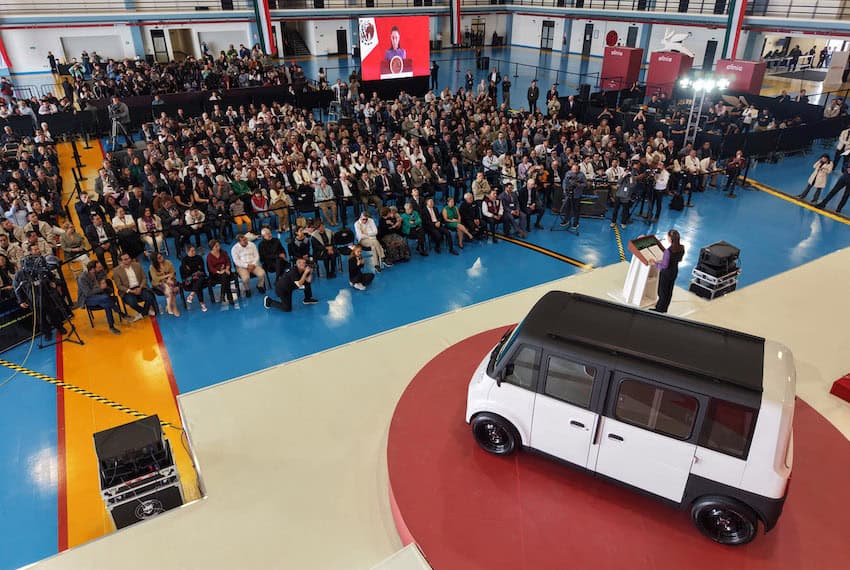 Balcony view of the presentation of Olinia, Mexico's EV