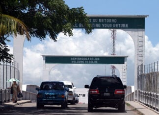A sign the Chetumal crossing on Mexico's southern border reads "Welcome to Belize / Bienvenido a Belice"