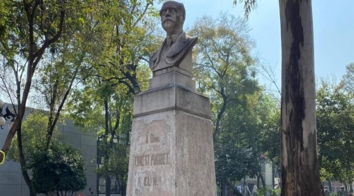 Ernesto Pugibet sculpture in Plaza de San Juan, Mexico City