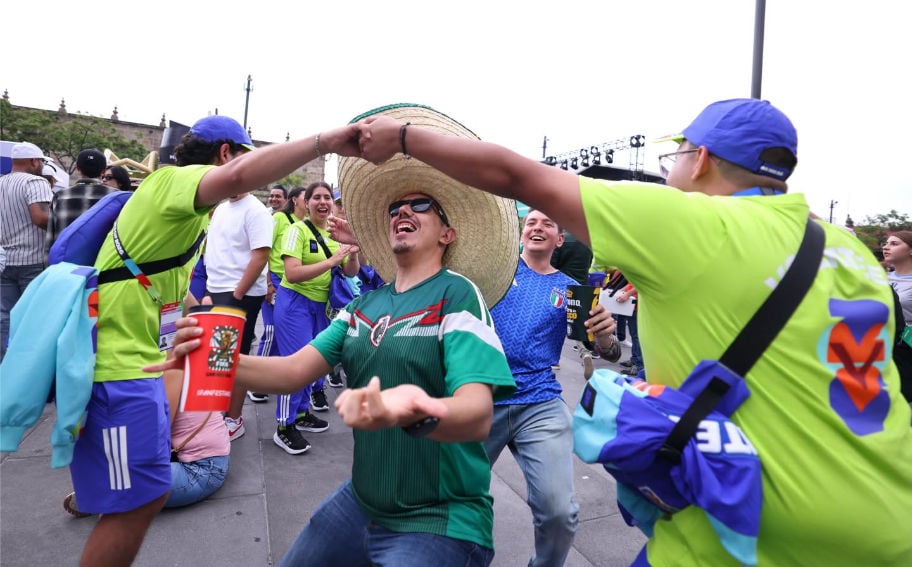 MND Local: FIFA World Cup fever takes over Guadalajara’s metro zone